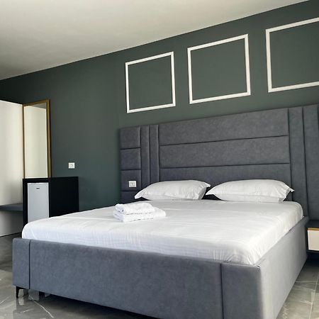 Leodori 3 Suites เชิงยิน ภายนอก รูปภาพ
